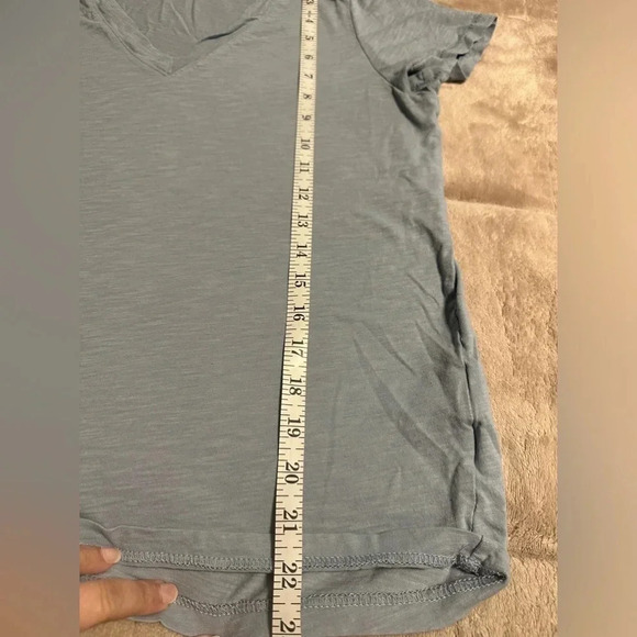 Madewell Basic V-Neck Tee Size Small Baby Blue - Picture 4 of 5